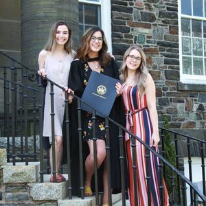 Meet your Posher, Alicia